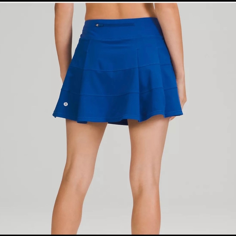 NWT Lululemon Pace Rival Mid-rise Skirt. Size 2